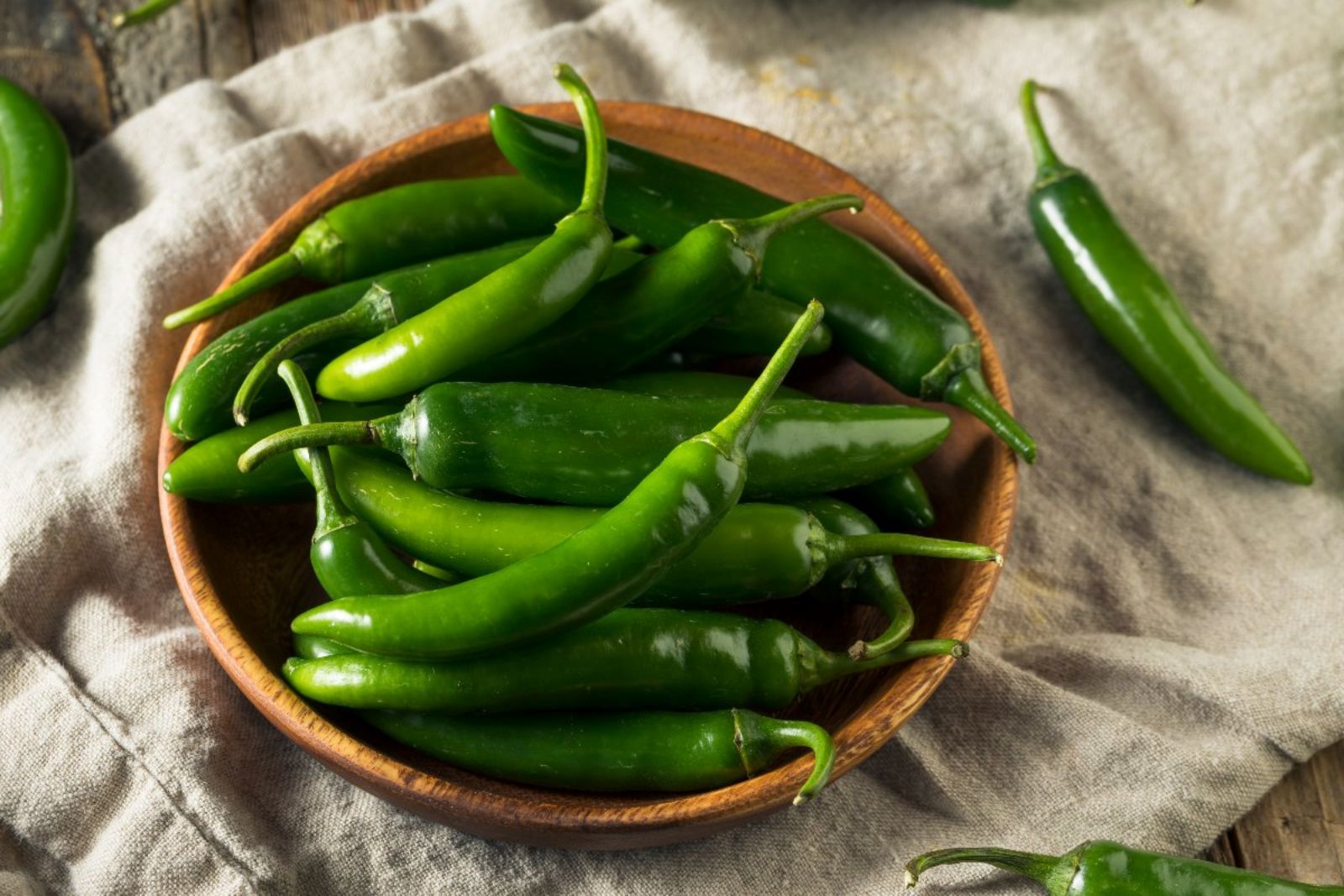 how to freeze serrano peppers