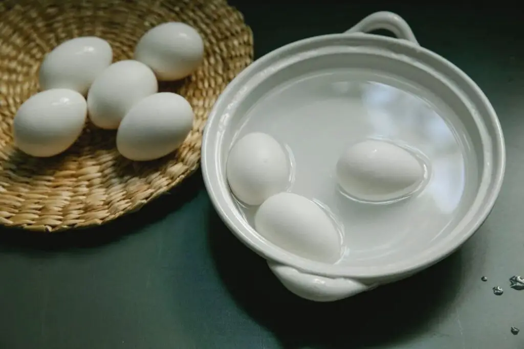 how to freeze hard boiled eggs