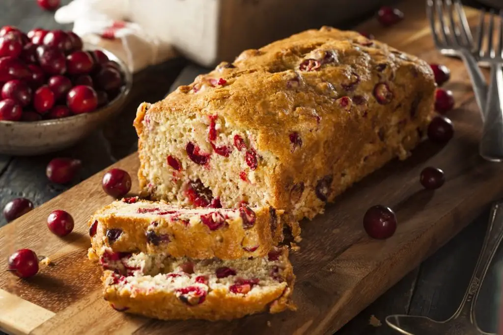 how to freeze cranberry bread